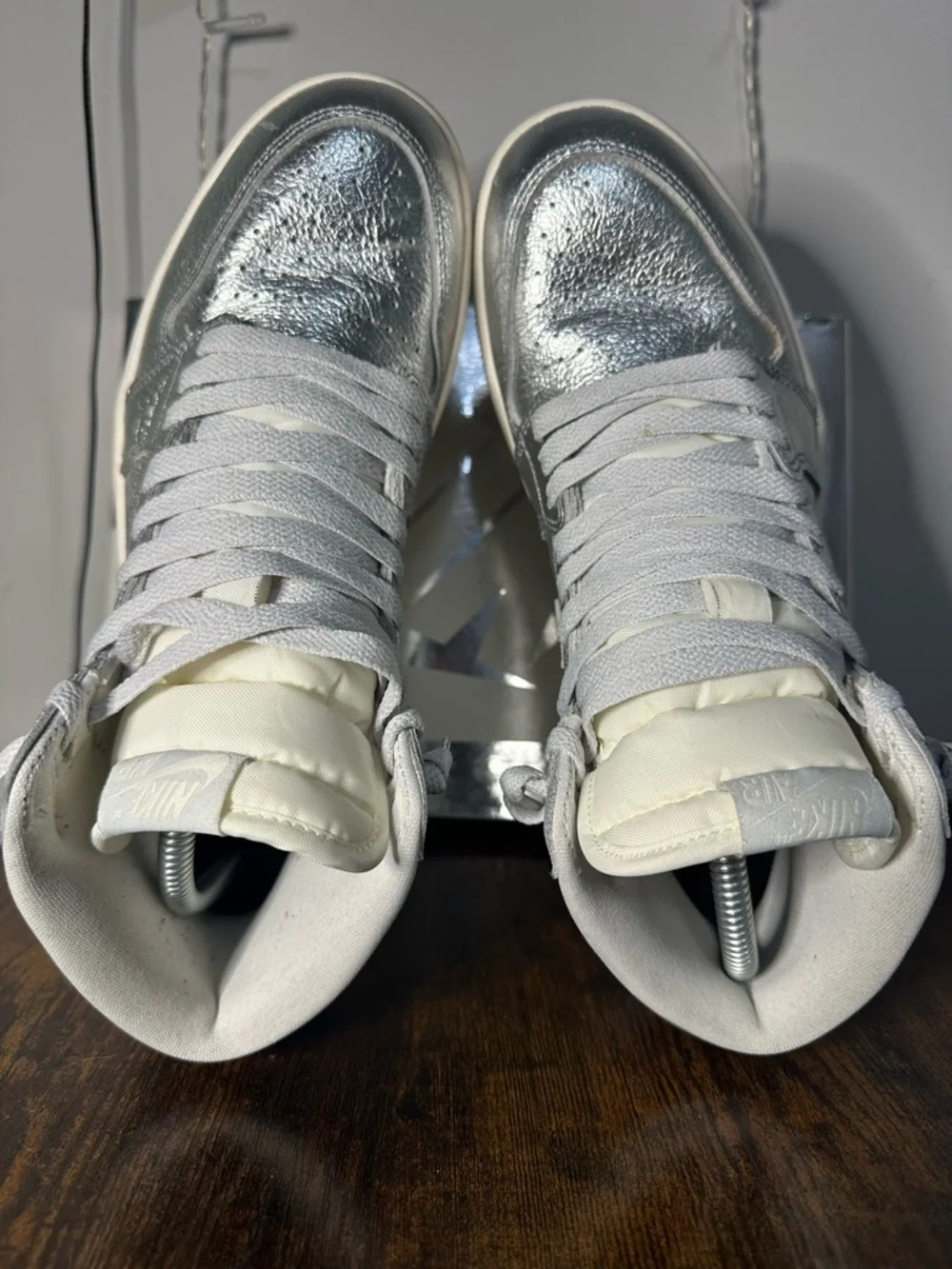 Nike Women's High-Top Metallic Silver Sneakers Mids